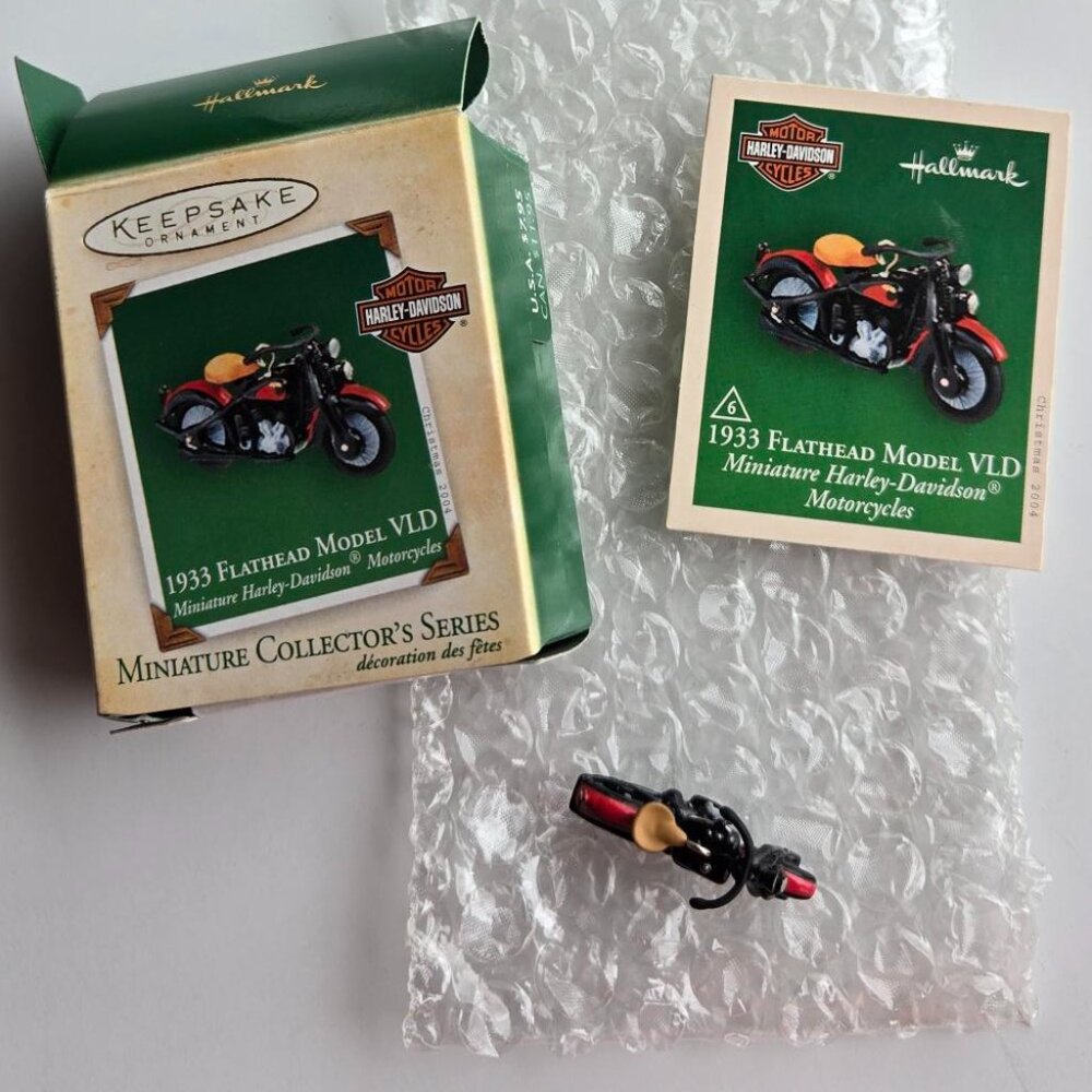 1933 Flathead Model VLD Harley 2004 Hallmark Miniature Keepsake Ornament w/Card